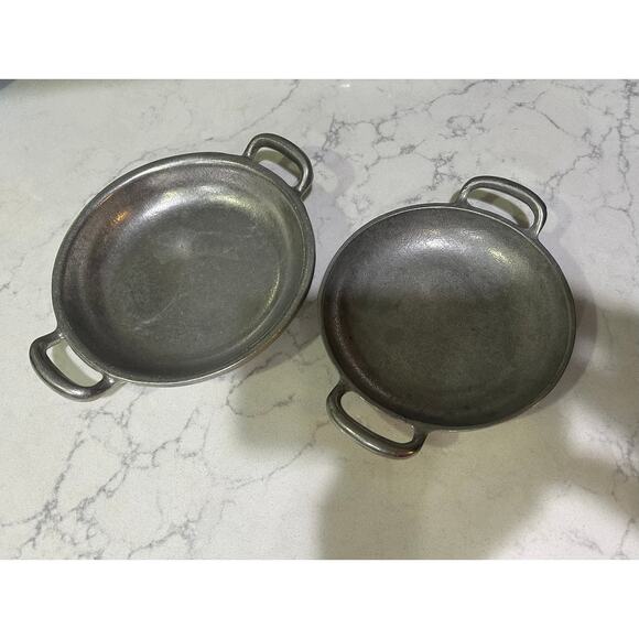 Vintage Wilton Columbia Lot of 2 Nesting Cast Iron Sauce Pans - Picture 2 of 6